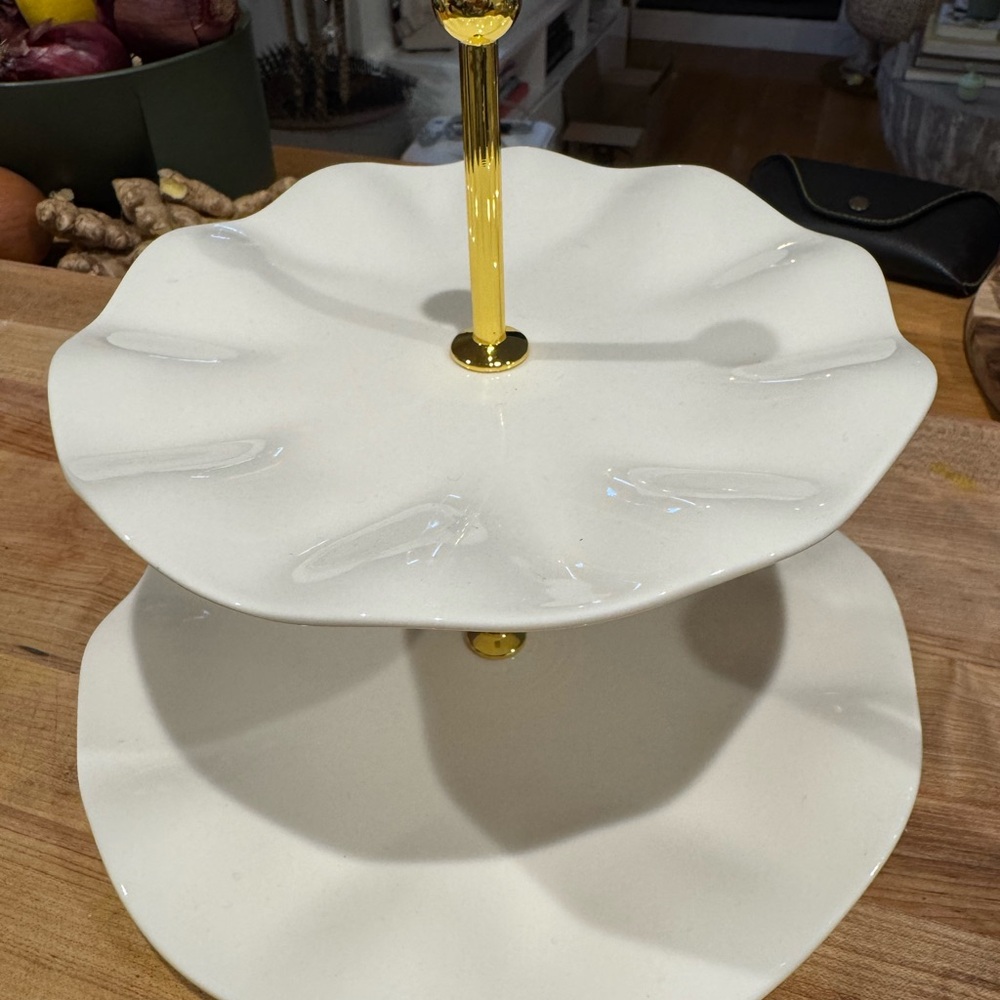 NWT kate spade X Target Cream and Gold Two-Tier Stand
